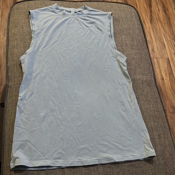 Skims Boyfriend Muscle Outdoor Tank - Picture 8 of 13